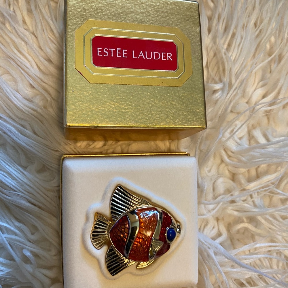 Beautiful tropical fish solid Perfume compact